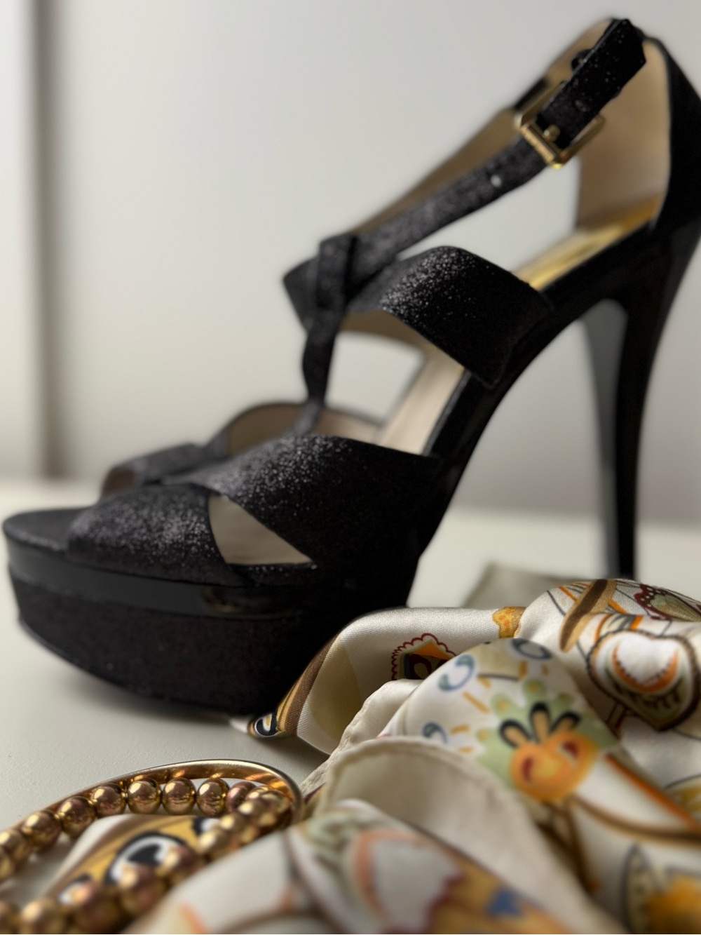 Black Glitter Michael Kors Gideon Platform Stiletto Heels Size 8.5 Holiday Party